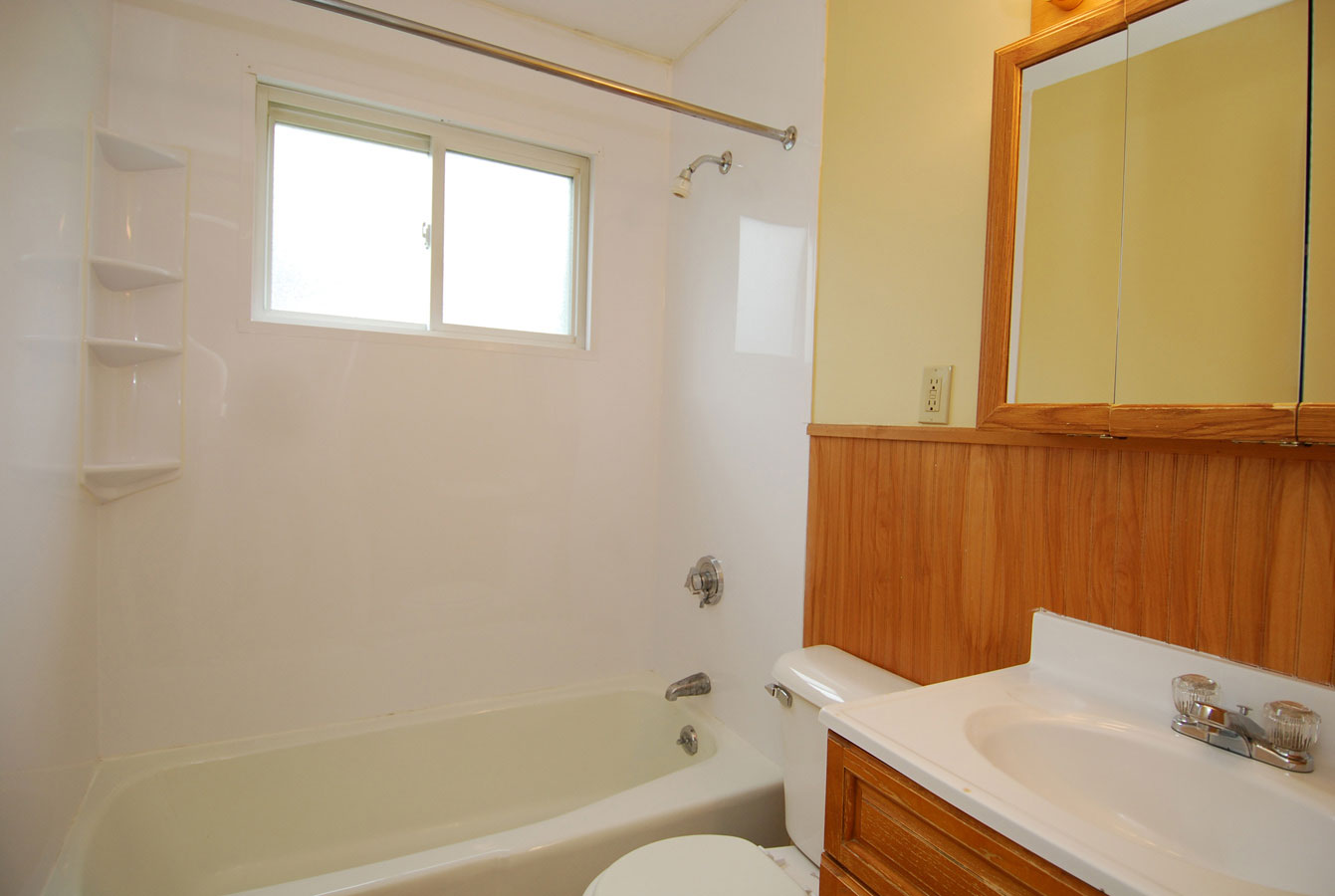 Bathroom - Garden Unit at Wellington Terrace, Manchester, NH