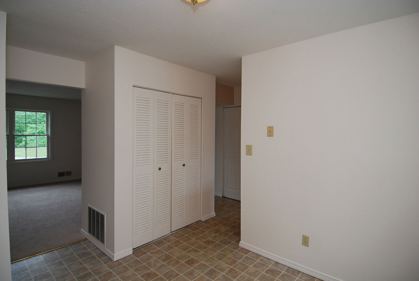 Dining Room - Townhouse Unit at Wellington Terrace, Manchester, NH